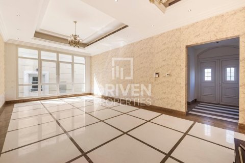 Villa en Nad Al Sheba 2, Nadd Al Sheba, Dubai, 6 dormitorios, 1858.06 m², № 136733 - foto 7