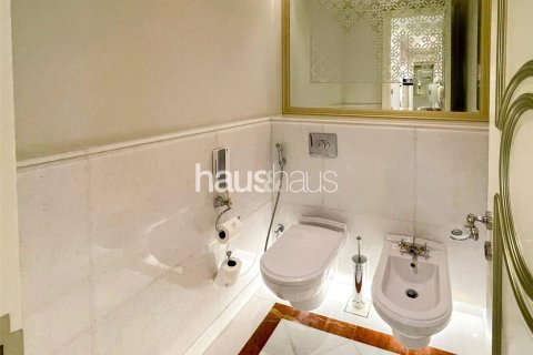 Купить апартаменты в отеле в The Crescent, Пальма Джумейра, Дубай: студию, 62м², № 43930 - фото 14