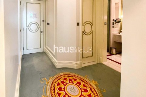 Купить апартаменты в отеле в The Crescent, Пальма Джумейра, Дубай: студию, 62м², № 43930 - фото 12