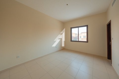 Villa in Mira, Dubai 4 bedrooms, 264 sq.m. № 42436 - photo 9