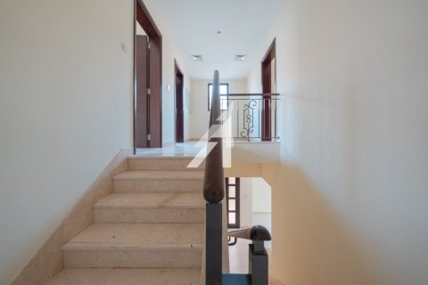 Villa in Mira, Dubai 4 bedrooms, 264 sq.m. № 42436 - photo 13