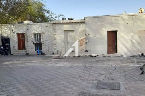Villa à Dubai, 5 chambres, 929 m², № 42426 - photo 7