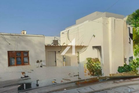 Villa à Dubai, 5 chambres, 929 m², № 42426 - photo 2