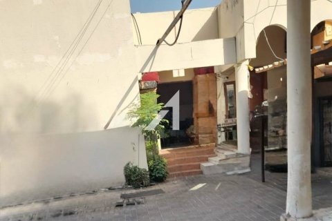 Villa à Dubai, 5 chambres, 929 m², № 42426 - photo 6