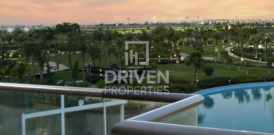 Villa in Dubai 5 bedrooms, 249.72 sq.m. № 126496