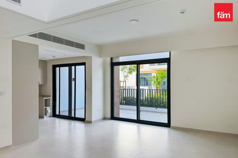 Villa à Dubai, 3 chambres, 132.4 m², № 49406 - photo 1