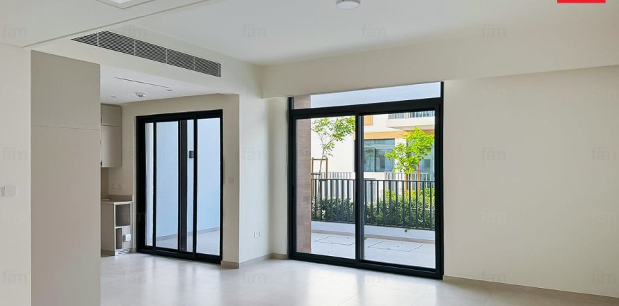 Villa à Dubai, 3 chambres, 132.4 m², № 49406