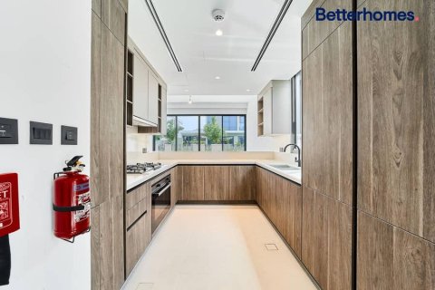 Снять в аренду виллу в Tilal Al Ghaf, Дубай: 4 спальни, 432м², № 58043 - фото 6