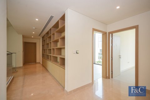 Villa in Dubai Hills Estate, Dubai 5 bedrooms, 921 sq.m. № 103335 - photo 24