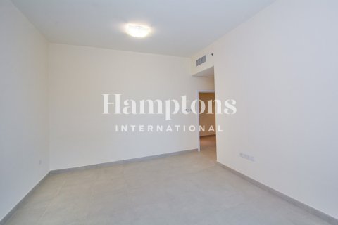 Снять в аренду квартиру в Marina Arcade Tower, Дубай Марина, Дубай: 2 спальни, 112.87714500м², № 103051 - фото 4