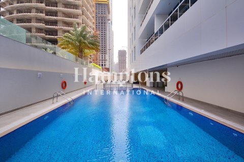 Снять в аренду квартиру в Marina Arcade Tower, Дубай Марина, Дубай: 2 спальни, 112.87714500м², № 103051 - фото 15