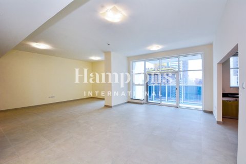 Снять в аренду квартиру в Marina Arcade Tower, Дубай Марина, Дубай: 2 спальни, 112.87714500м², № 103051 - фото 14