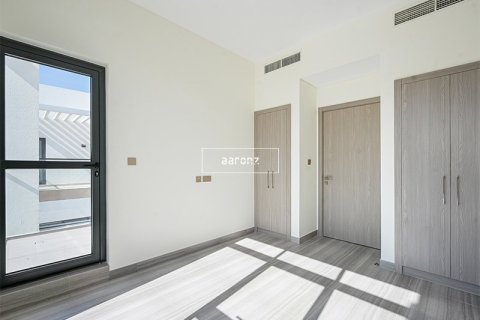 Villa in Dubai 4 bedrooms, 228.7 sq.m. № 16890 - photo 10