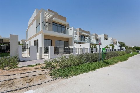Villa in Dubai 4 bedrooms, 228.7 sq.m. № 16890 - photo 19