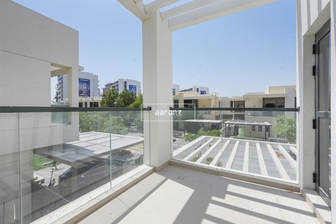 Villa in Dubai 4 bedrooms, 228.7 sq.m. № 16890 - photo 17