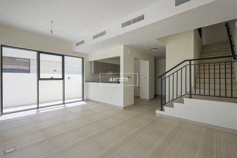 Villa in Dubai 4 bedrooms, 228.7 sq.m. № 16890 - photo 1