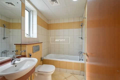Appartement à Dubai Marina, Dubai, 2 chambres, 105.4 m², № 16889 - photo 10