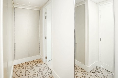 Apartment in Downtown Dubai (Downtown Burj Dubai), Dubai 4 bedrooms, 261.3 sq.m. № 77292 - photo 17