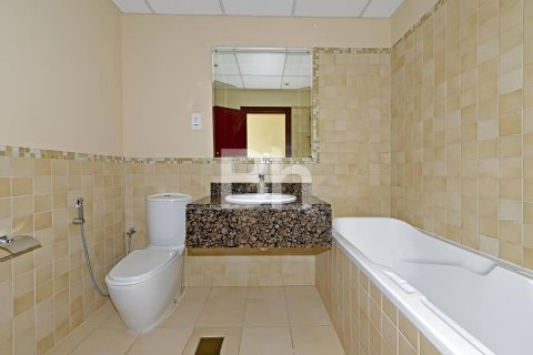 Apartment in Jumeirah Beach Residence, Dubai 2 bedrooms, 120 sq.m. № 57006 - photo 9