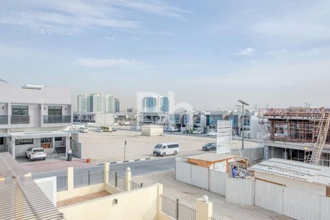 Adosado en Al Furjan, Dubai, 3 dormitorios, 177 m², № 57008 - foto 13
