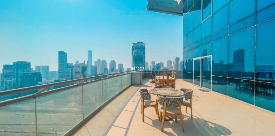 Квартира в Джумейра Лейк Тауэрс, Дубай, 4 спальни, 349м², № 50498