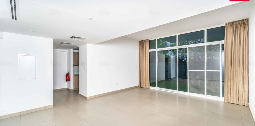 Adosado en Dubai, 3 dormitorios, 187.7 m², № 55844