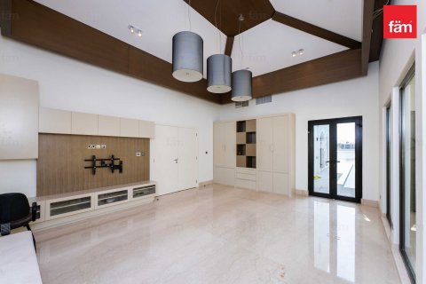 Снять в аренду виллу в Пальме Джумейре, Дубай: 5 спален, 680.6м², № 55857 - фото 7