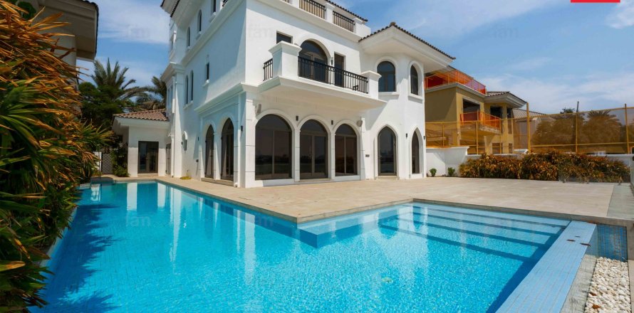 Вилла в Пальме Джумейре, Дубай, 5 спален, 680.6м², № 55857