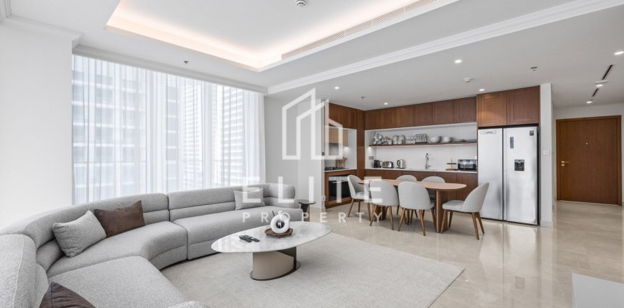 Apartment in EMAAR Beachfront, Dubai Harbour, Dubai 3 bedrooms, 171 sq.m. № 85501