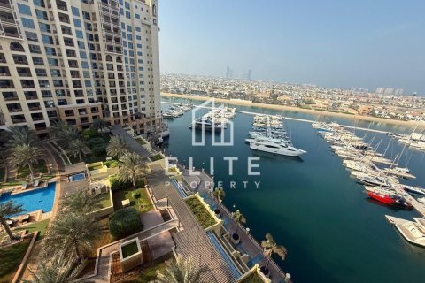 Apartment in Marina Residences, Palm Jumeirah, Dubai 2 bedrooms, 162 sq.m. № 85500 - photo 11