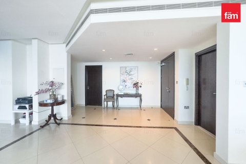 Penthouse in Dubai Marina, Dubai 4 bedrooms, 524.4 sq.m. № 8172 - photo 2