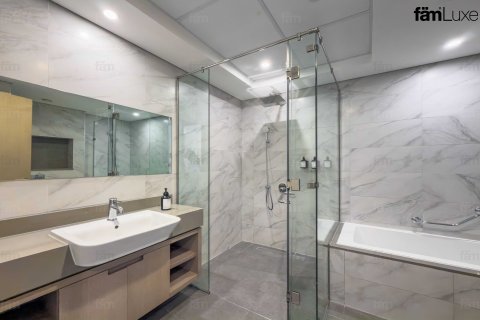 Apartment in Downtown Dubai (Downtown Burj Dubai), Dubai 3 bedrooms, 245 sq.m. № 94985 - photo 11