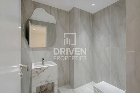 Apartment in The Residences, Downtown Dubai (Downtown Burj Dubai), Dubai 2 bedrooms, 125.42 sq.m. № 140702 - photo 21