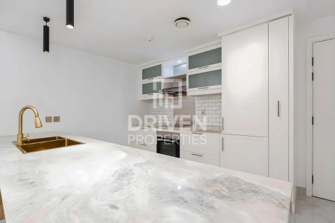 Apartment in The Residences, Downtown Dubai (Downtown Burj Dubai), Dubai 2 bedrooms, 125.42 sq.m. № 140702 - photo 9