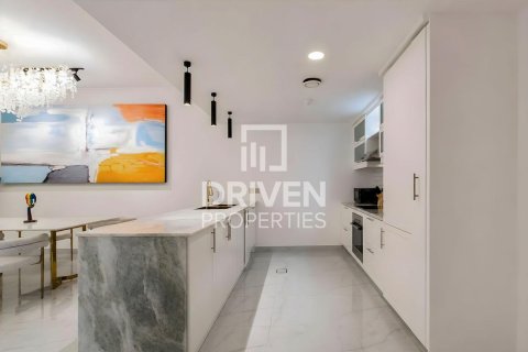 Apartment in The Residences, Downtown Dubai (Downtown Burj Dubai), Dubai 2 bedrooms, 125.42 sq.m. № 140702 - photo 13