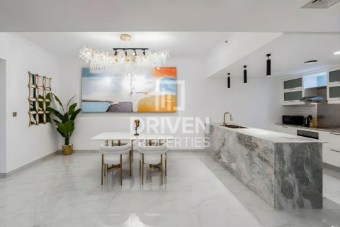 Apartment in The Residences, Downtown Dubai (Downtown Burj Dubai), Dubai 2 bedrooms, 125.42 sq.m. № 140702 - photo 10
