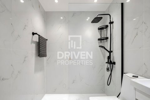Apartment in The Residences, Downtown Dubai (Downtown Burj Dubai), Dubai 2 bedrooms, 125.42 sq.m. № 140702 - photo 16