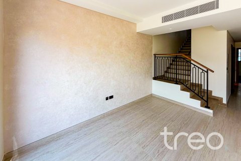 Townhouse in Damac Lagoons, Dubai 4 bedrooms, 273.51 sq.m. № 136266 - photo 16
