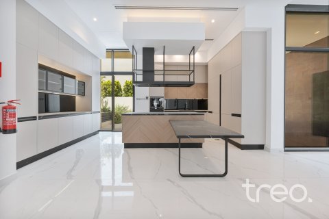 Villa in Al Barari, Dubai 5 bedrooms, 1375.8 sq.m. № 136322 - photo 27