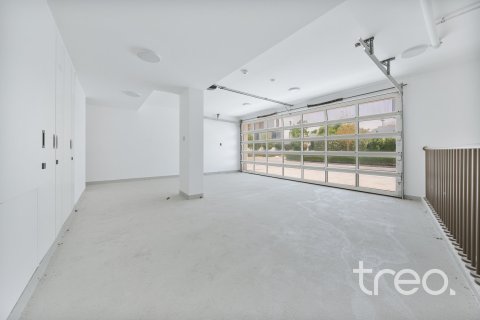 Villa in Al Barari, Dubai 5 bedrooms, 1375.8 sq.m. № 136322 - photo 24