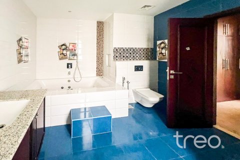 Villa in Hacienda, The Villa, Dubai 6 bedrooms, 789.68 sq.m. № 136323 - photo 9