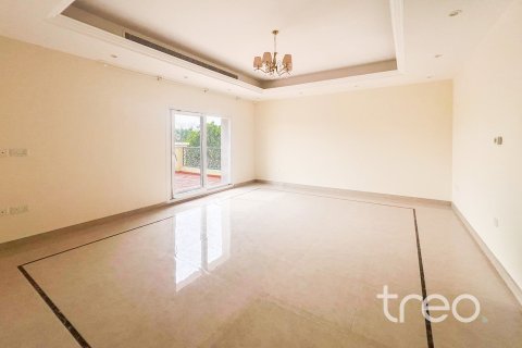 Villa in Hacienda, The Villa, Dubai 6 bedrooms, 789.68 sq.m. № 136323 - photo 24