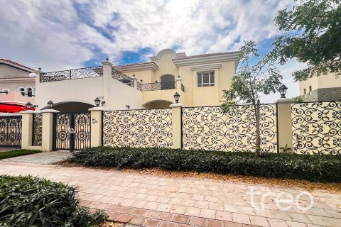 Villa in Hacienda, The Villa, Dubai 6 bedrooms, 789.68 sq.m. № 136323 - photo 30