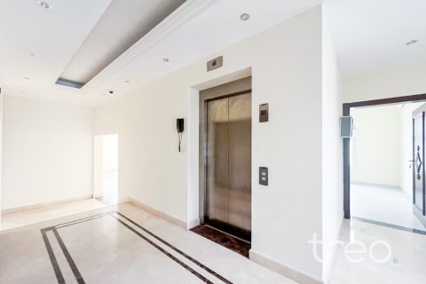 Villa in Hacienda, The Villa, Dubai 6 bedrooms, 789.68 sq.m. № 136323 - photo 6