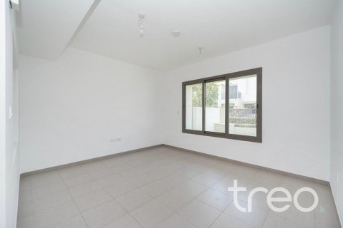 Villa in Noor Townhouses, Town Square, Dubai 3 bedrooms, 196.77 sq.m. № 136273 - photo 15