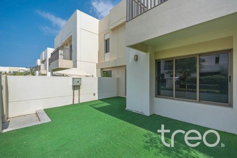 Villa in Noor Townhouses, Town Square, Dubai 3 bedrooms, 196.77 sq.m. № 136273 - photo 11