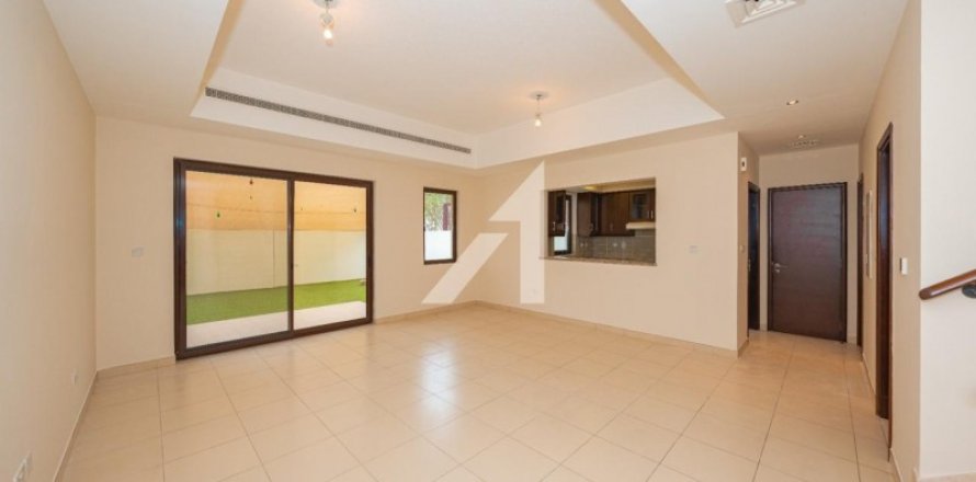 Villa en Dubai, 3 dormitorios, 226.6 m², № 13253