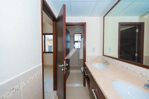 Villa en Dubai, 3 dormitorios, 226.6 m², № 13253 - foto 14
