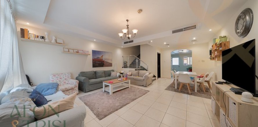 Вилла в Diamond Views, Джумейра Вилладж Серкл, Дубай, 3 спальни, 143м², № 60678