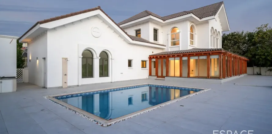 Villa à Palm Jumeirah, Dubai, 5 chambres, 743 m², № 61848
